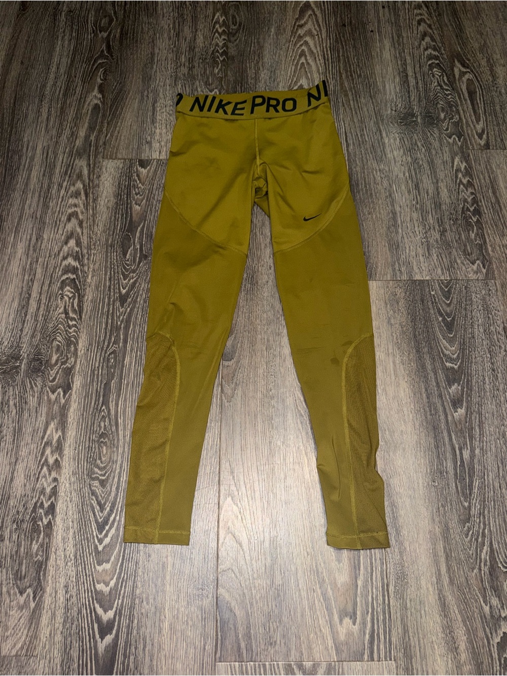 Nike Pro olive green leggings size M